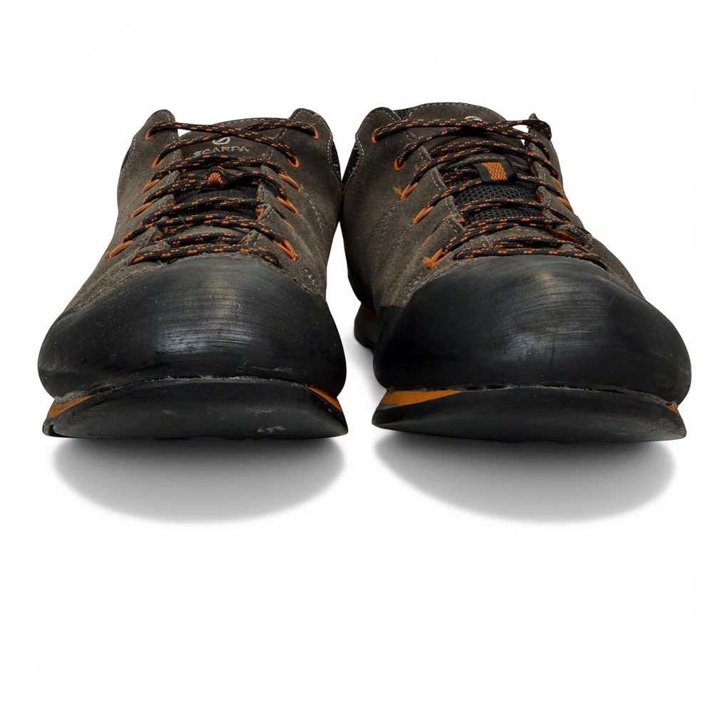 Shoes - Picture 5 of 10